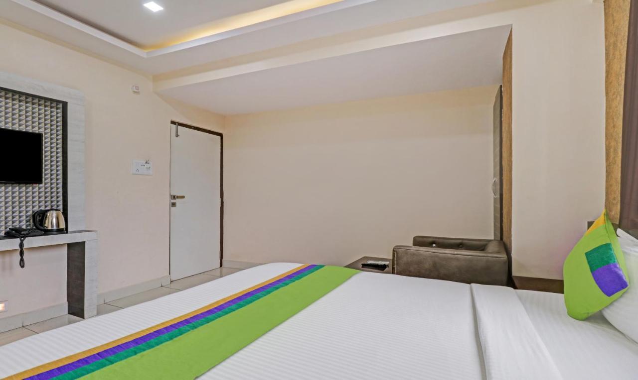 Fabhotel Rotano Suites - Yelahanka Bangalore Exterior photo